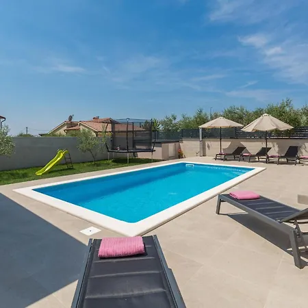 Amazing In With Wifi Nyaraló Galižana